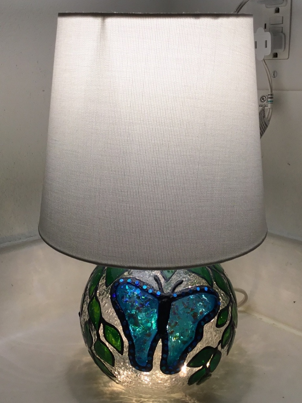 New, HandPainted Stained glass Butterfly and Vines lamp